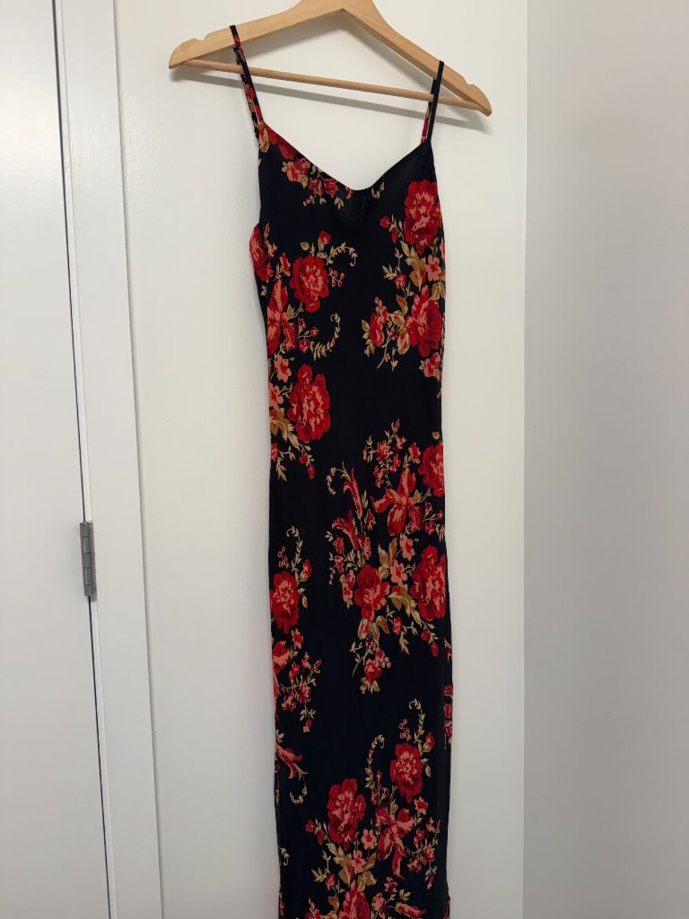 Reformation Parma Dress - Picture 4 of 9
